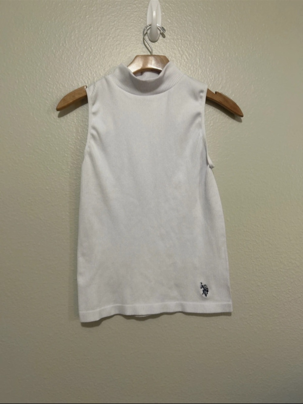 US Polo Assn. White Ribbed Tank Top - size M/L